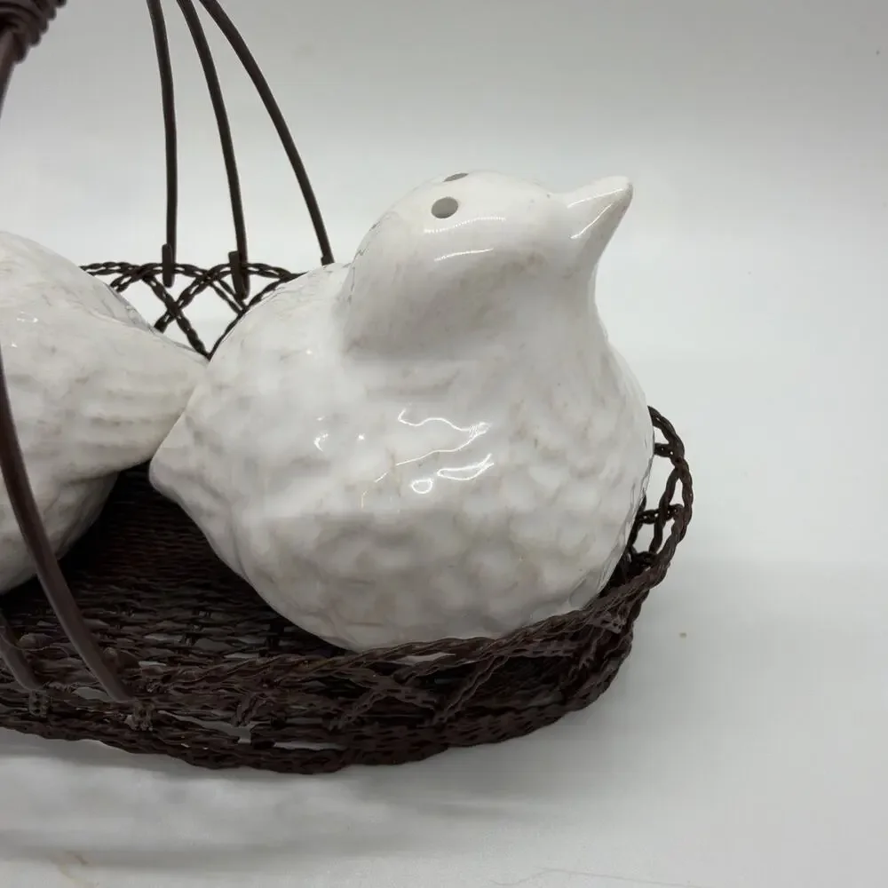 Chicks Birds Salt Pepper Shakers in Wire Country Basket Ceramic